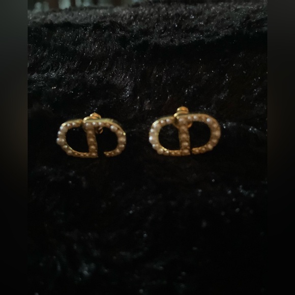 Gold with Pearl Inset PiercedEarrings - Picture 1 of 4